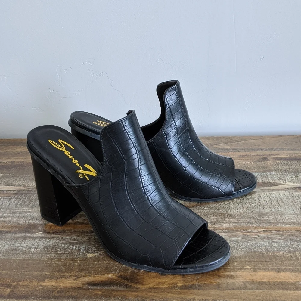 🆕🌿BLACK HEEL MULE SANDALS🌿